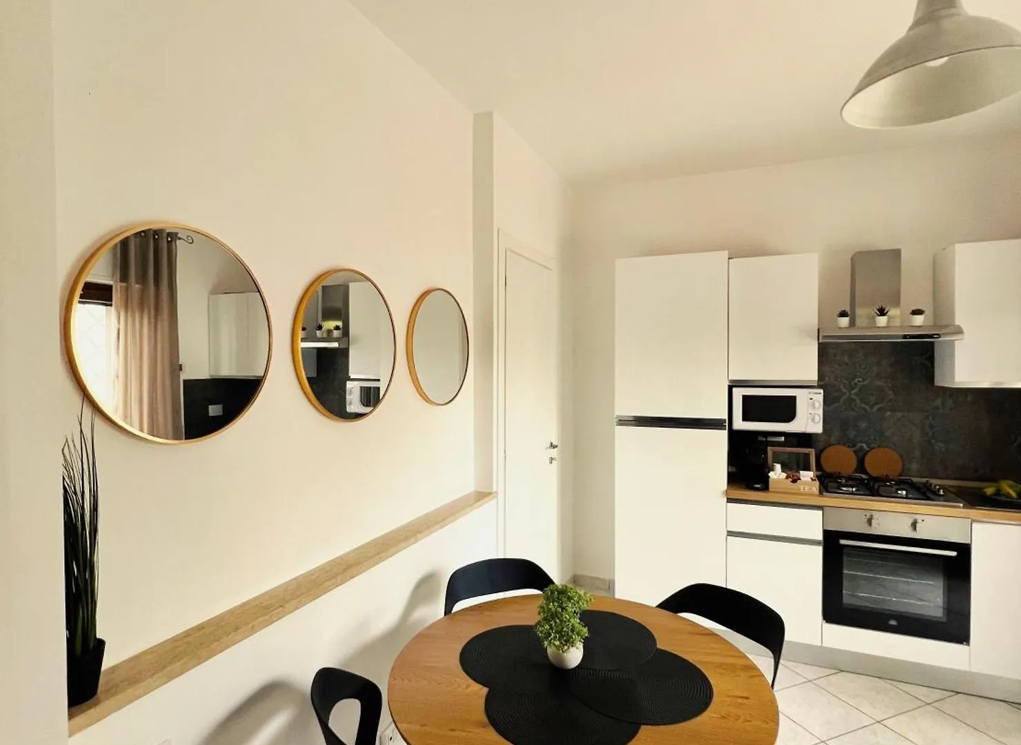 Rome & Giulietta Apartment 0*,